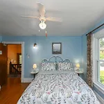 Niagara Inn Bed And Breakfast