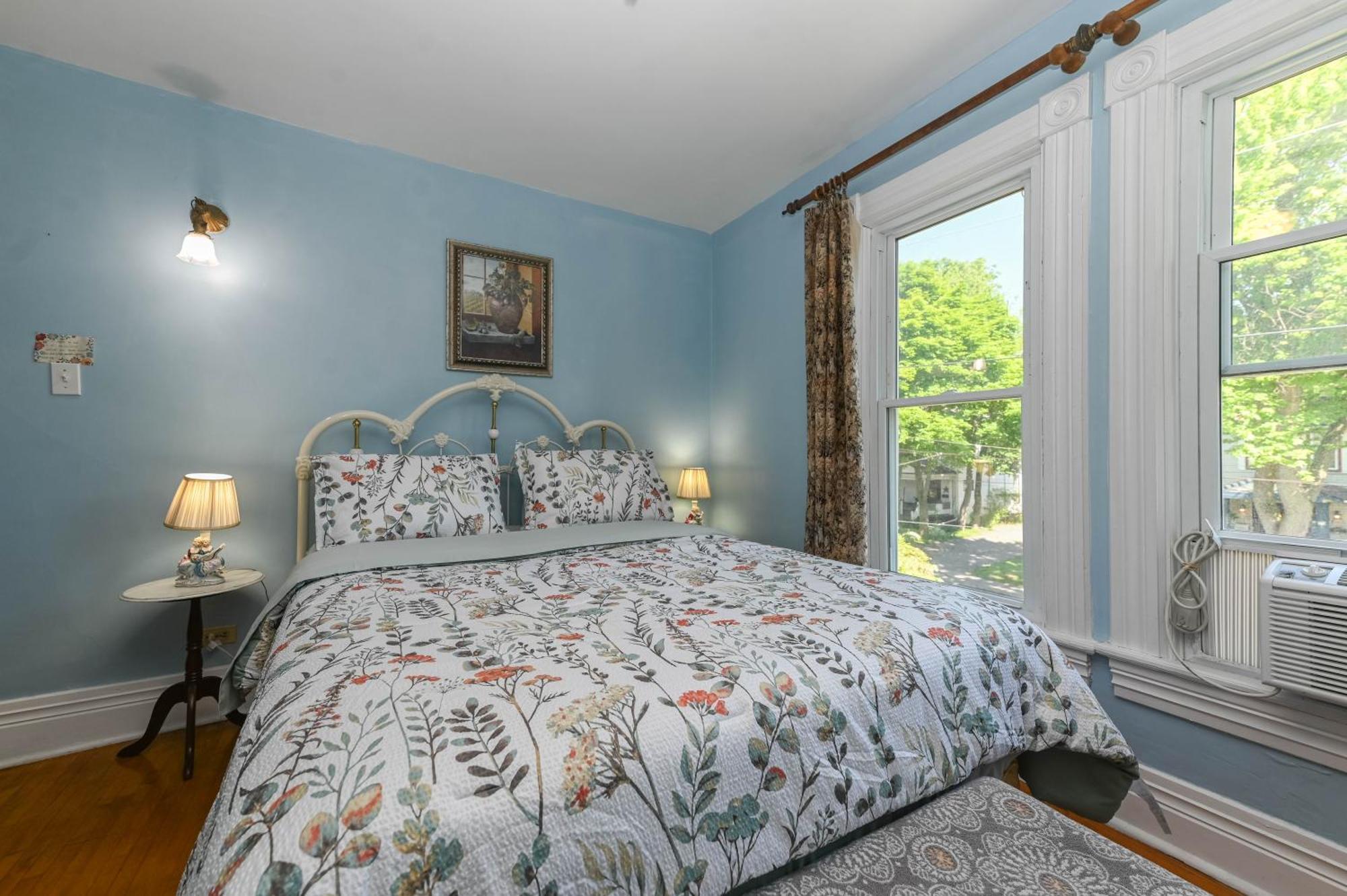 Niagara Inn Bed And Breakfast 3*