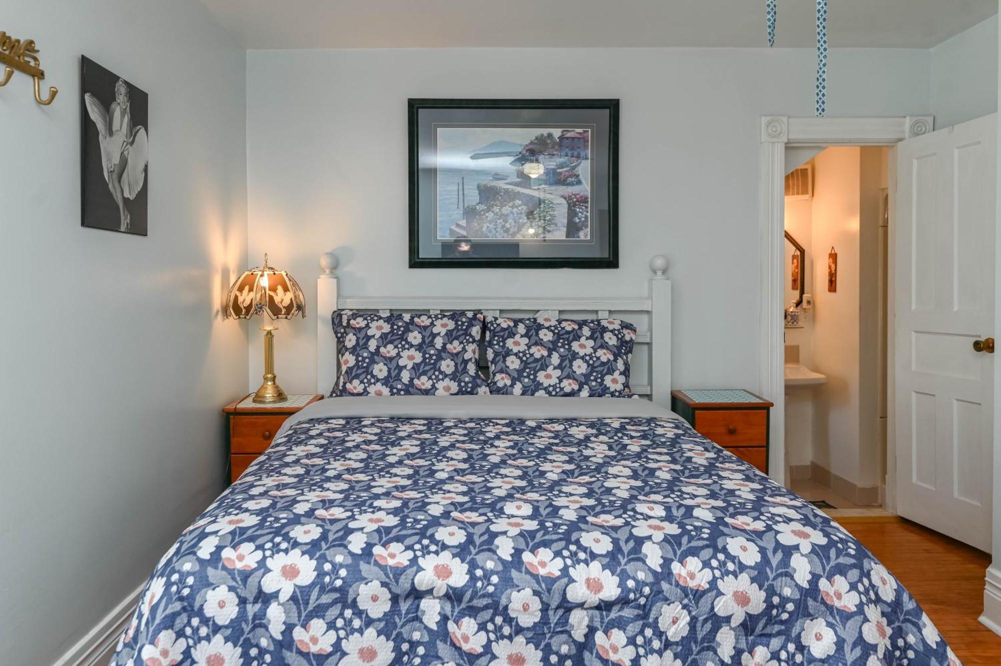 Niagara Inn Bed And Breakfast Bed & Breakfast