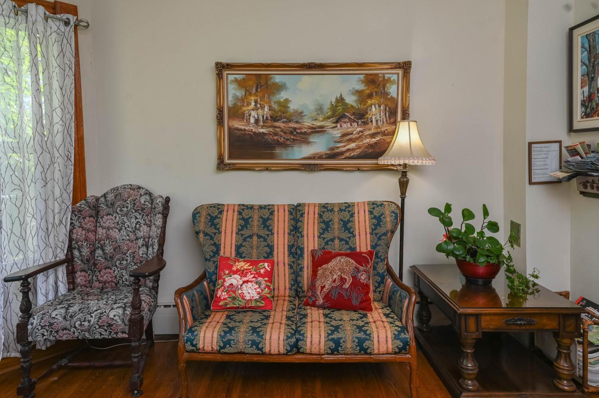 Bed & Breakfast Niagara Inn Bed And Breakfast