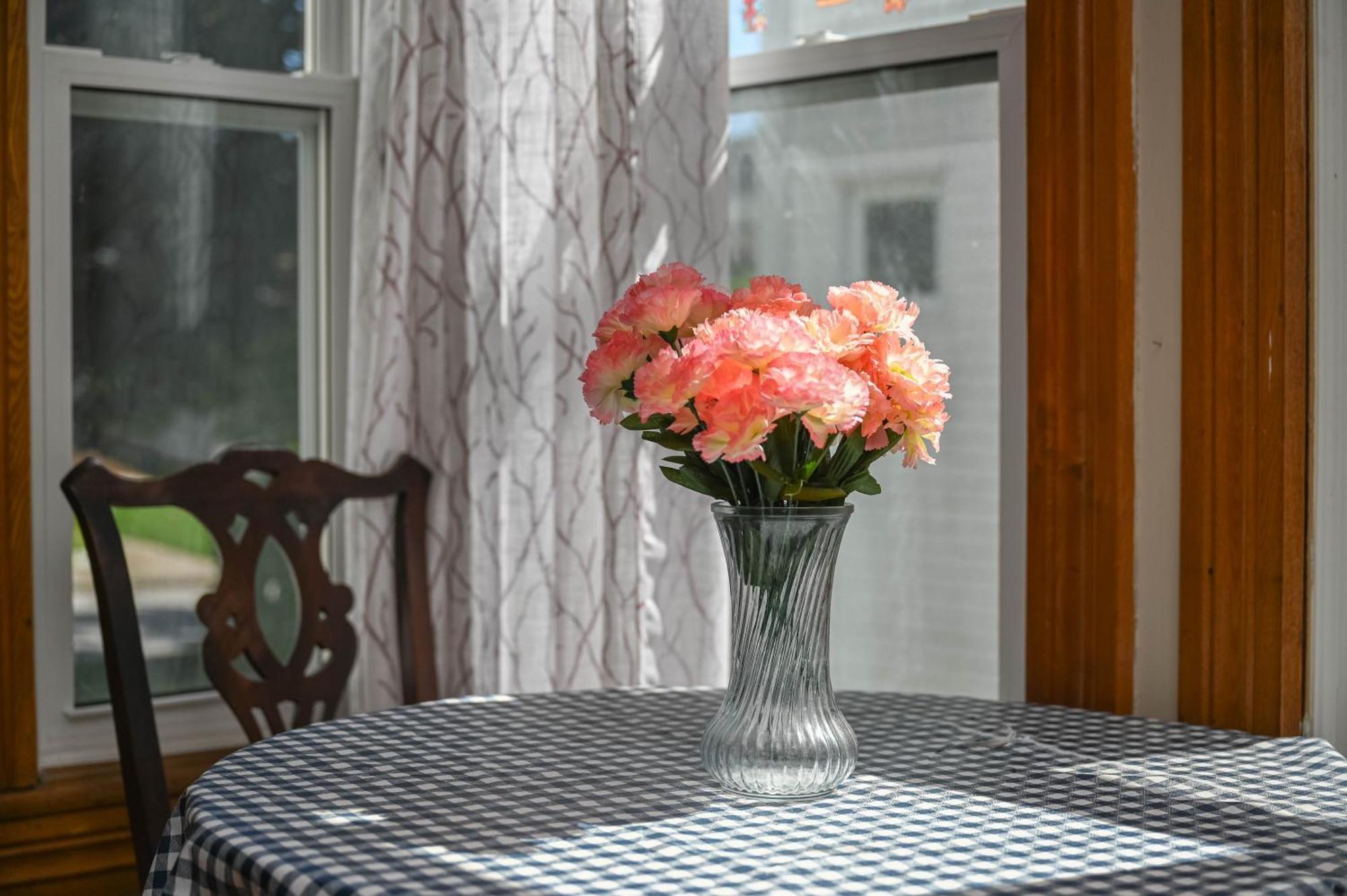 Bed & Breakfast Niagara Inn Bed And Breakfast Niagara Falls