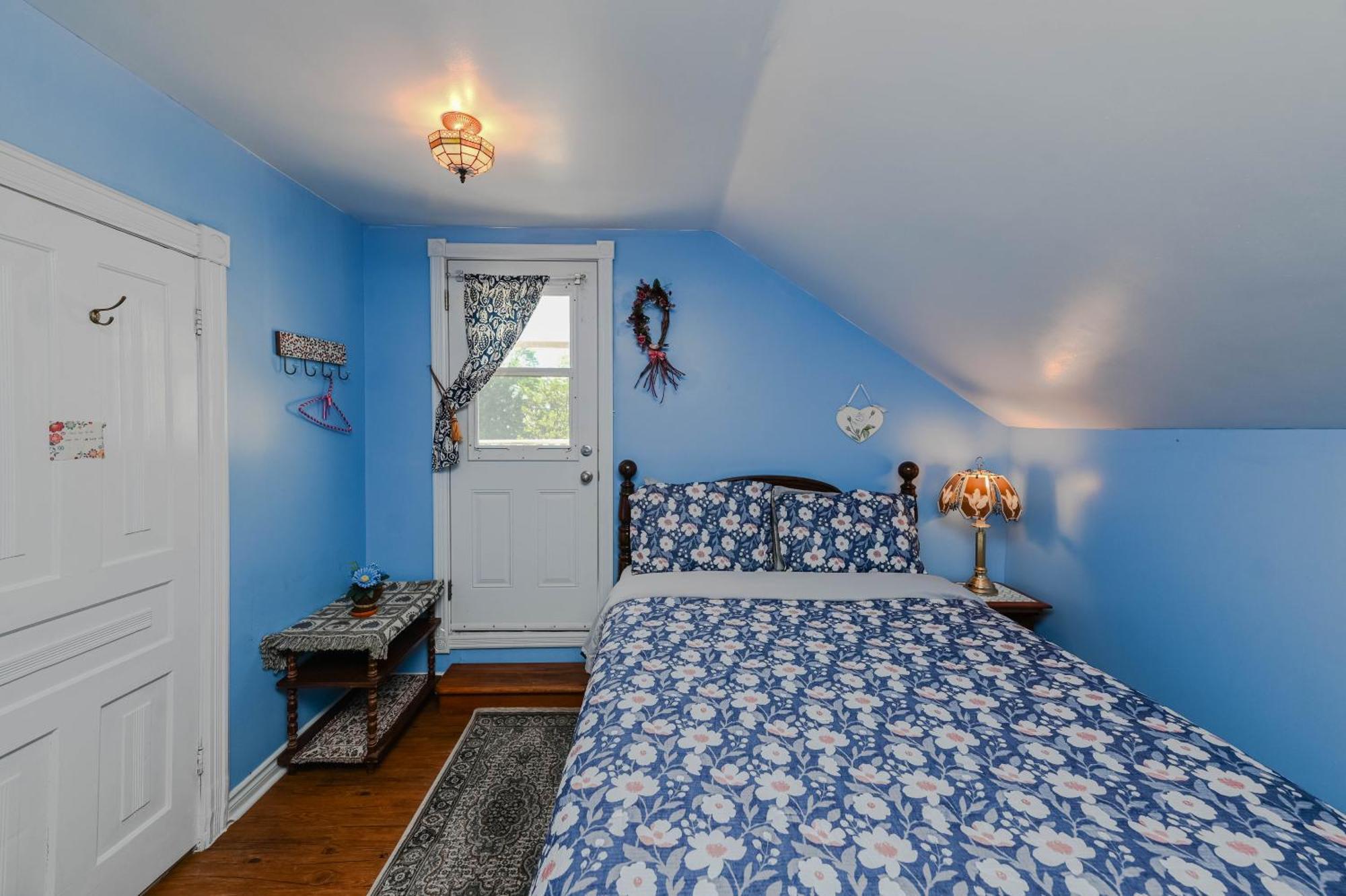 Niagara Inn Bed And Breakfast 3*
