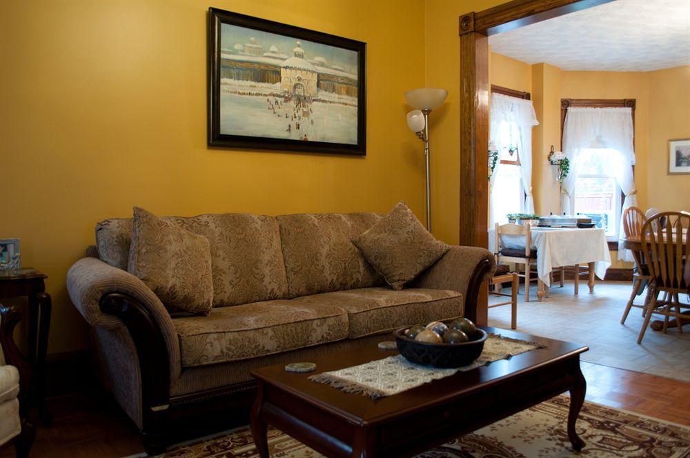 Niagara Inn Bed And Breakfast Niagara Falls